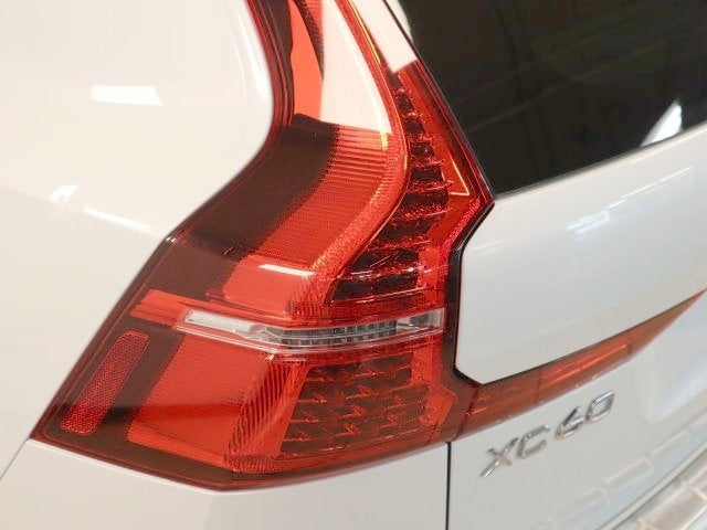2020 Volvo XC60 R-Design